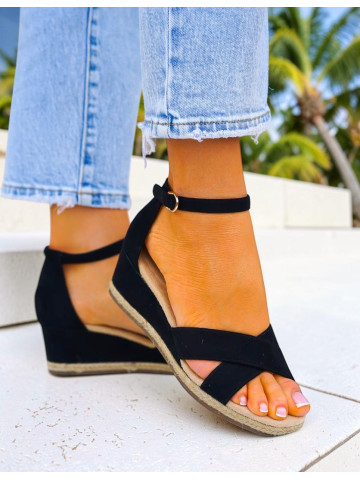 Lekkie Sandały Na Niskiej Koturnie Louisa Czarne