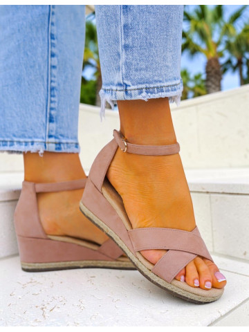 Lekkie Sandały Na Niskiej Koturnie Louisa Beżowe Lekkie Sandały Na Niskiej Koturnie Louisa Beżowe