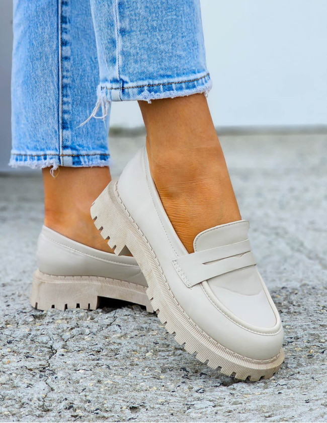 Mokasyny Damskie Na Grubej Podeszwie Venotti Beżowe Mokasyny Damskie Na Grubej Podeszwie Venotti Beżowe