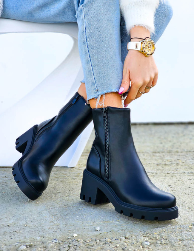 Skórzane Botki Blogerki Na Slupku Daren Skórzane Botki Blogerki Na Slupku Daren