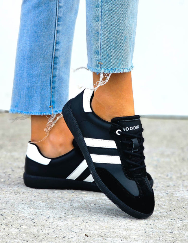 Czarne Lekkie Buty Sportowe Klasyczne Trampki All Black