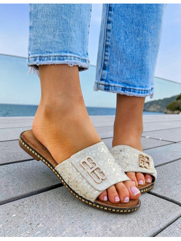 Eleganckie Złote Klapki Damskie Ze Złotą Klamerką She