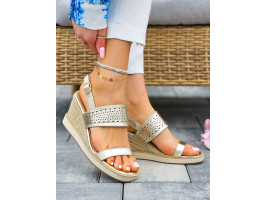 Ażurowe Sandały Na Koturnie Ideal Shoes Różowe Złote