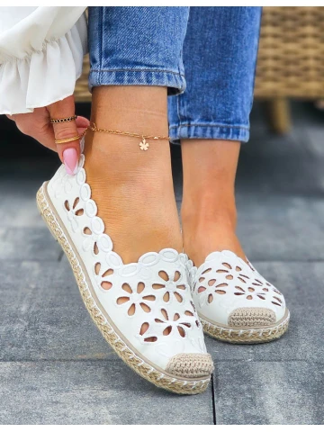 Białe Ażurowe Espadryle Baleriny Na Lato Flowers